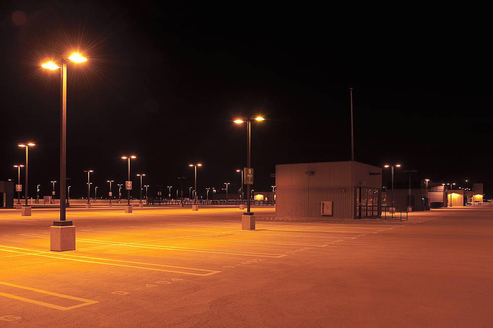 Latarnie uliczne LED: Dlaczego warto je wybierać?